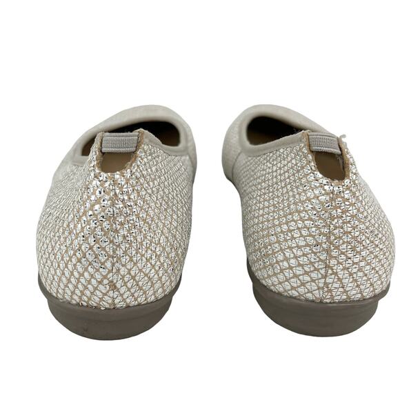 Earthies Ennis Ballet Flats 6 Taupe Silver Orthotic Arch Support Comfort - Picture 2 of 15